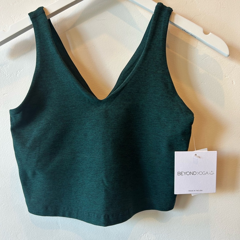 Beyond yoga cropped v-neck tank, space dye forest green, size XL - NWT